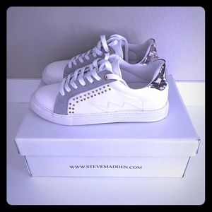 Steve Madden Bianca studded sneaker